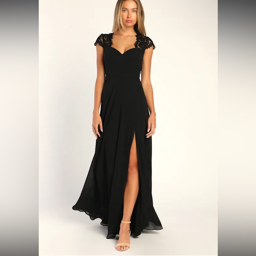 Lulu's Black Lace Maxi Dress Size Medium